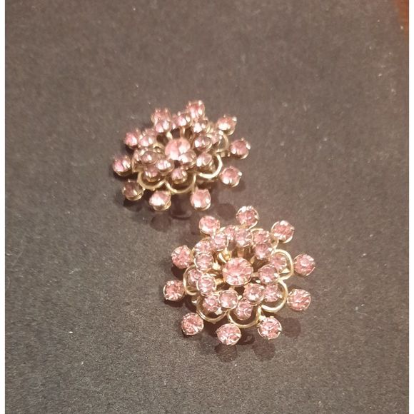 Vintage Pink Clip on Large Earrings - Picture 3 of 4